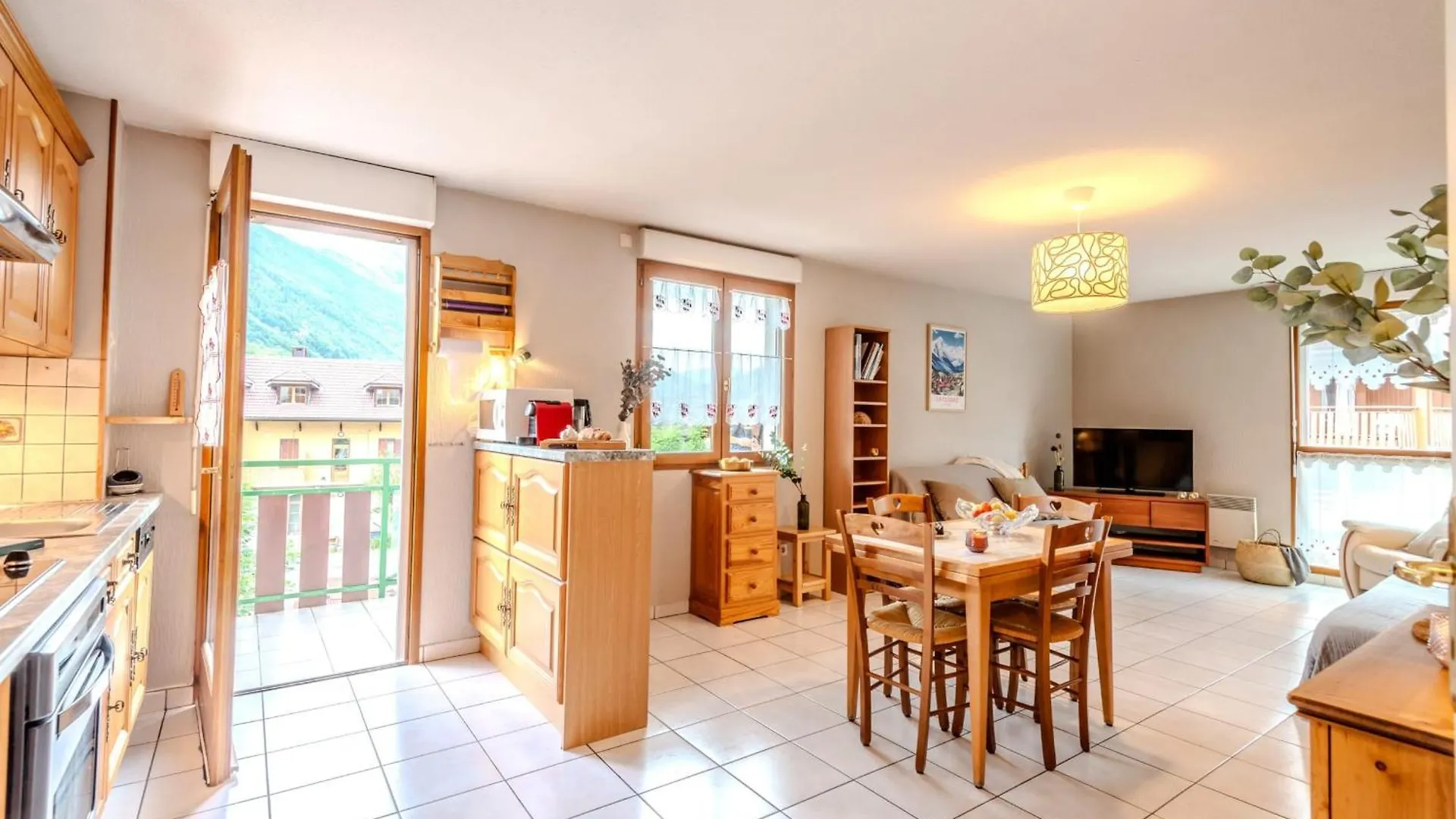 بيت للعطل Slow Chalet Thones Lake & Mountain 15 Min To Ski Lift Balcony Parking